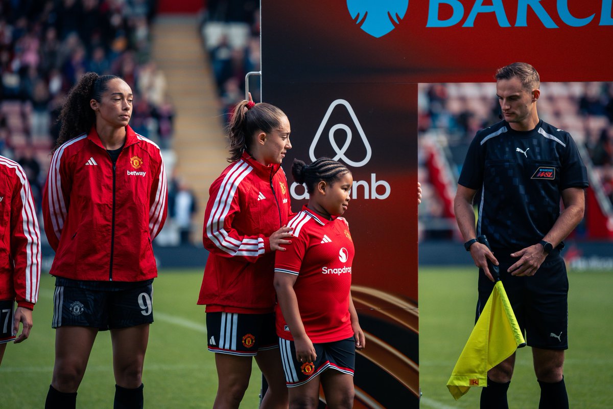 MU_Foundation's tweet photo. Special mascot moments 🤩

Foundation participants Matilda and Khalisah were by the Reds' side from the start for two fine #MUWomen wins in the last week 👌❤️ https://t.co/JasGiOvYRo