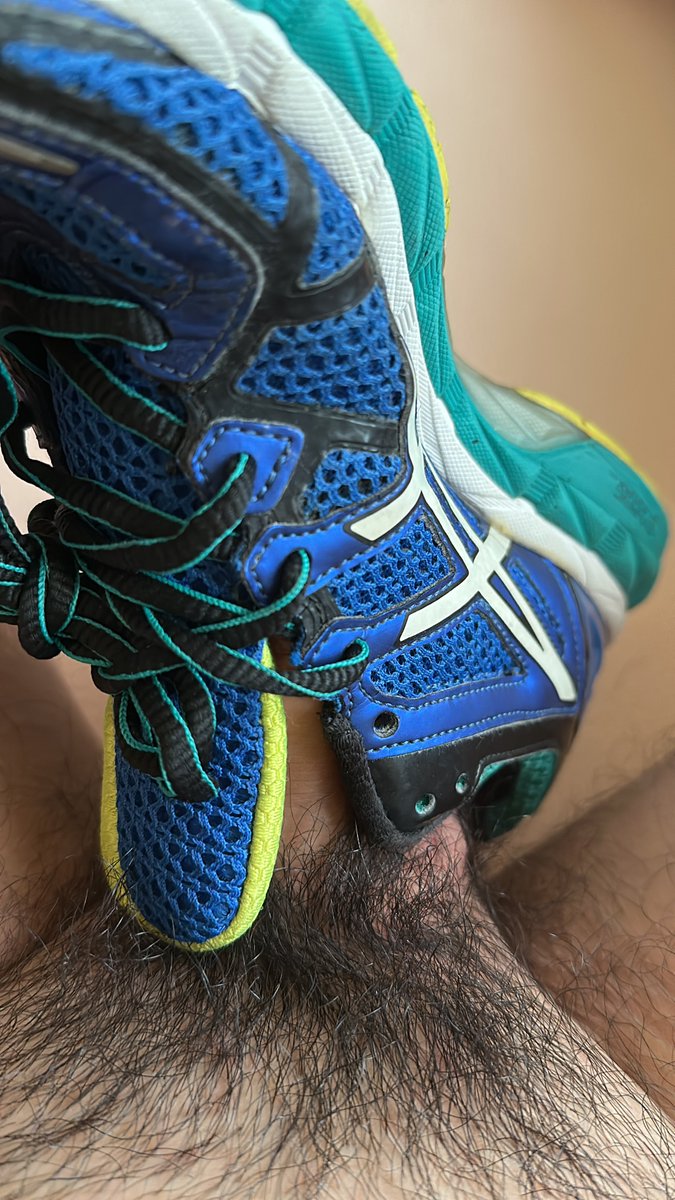 runshoes4's tweet photo. #asics  #cum  #Sneakercum https://t.co/hxCEosXDno