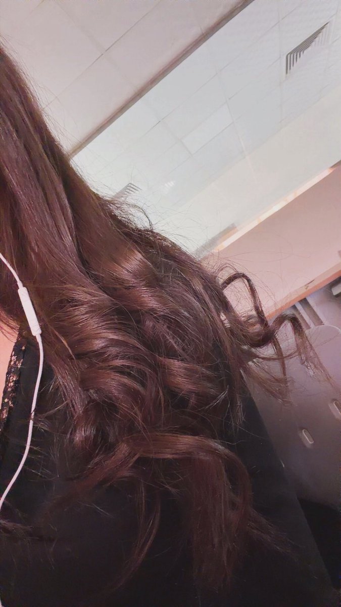 139kittenig's tweet photo. i🧡 my hair https://t.co/yk9d2TxHJY