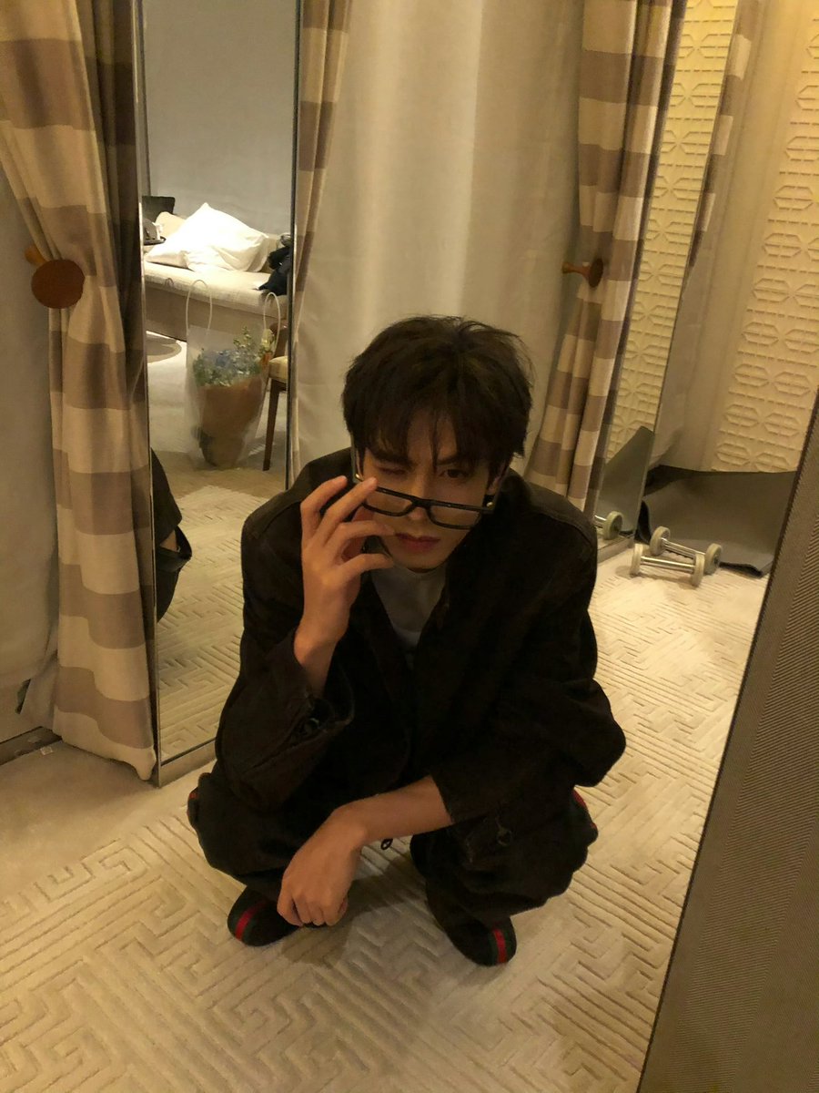 RungMy's tweet photo. พ้มตกหลุมรักพี่คนหล่อจนถอนตัวไม่ขึ้นแล้ว 😭🥹🐉 https://t.co/GXwZnxTEl7