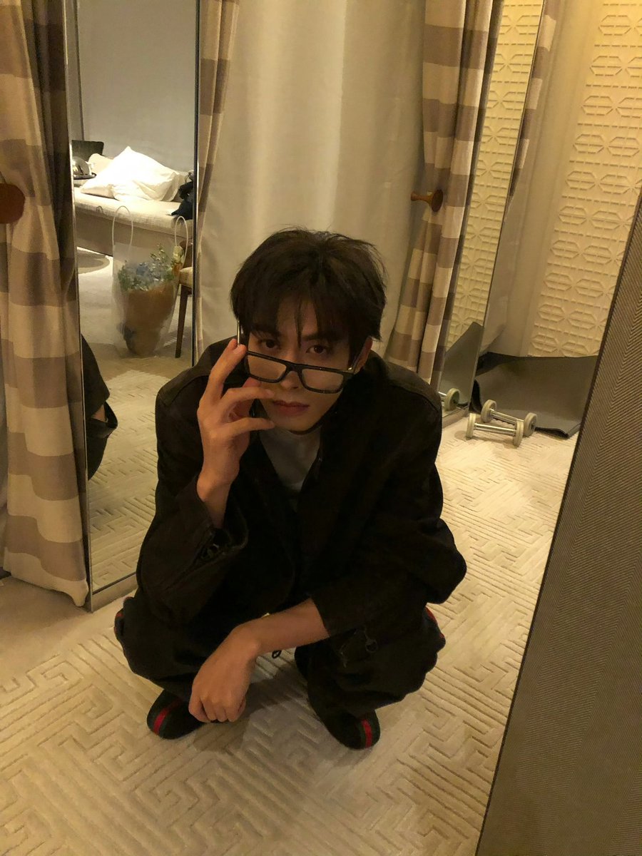 RungMy's tweet photo. พ้มตกหลุมรักพี่คนหล่อจนถอนตัวไม่ขึ้นแล้ว 😭🥹🐉 https://t.co/GXwZnxTEl7