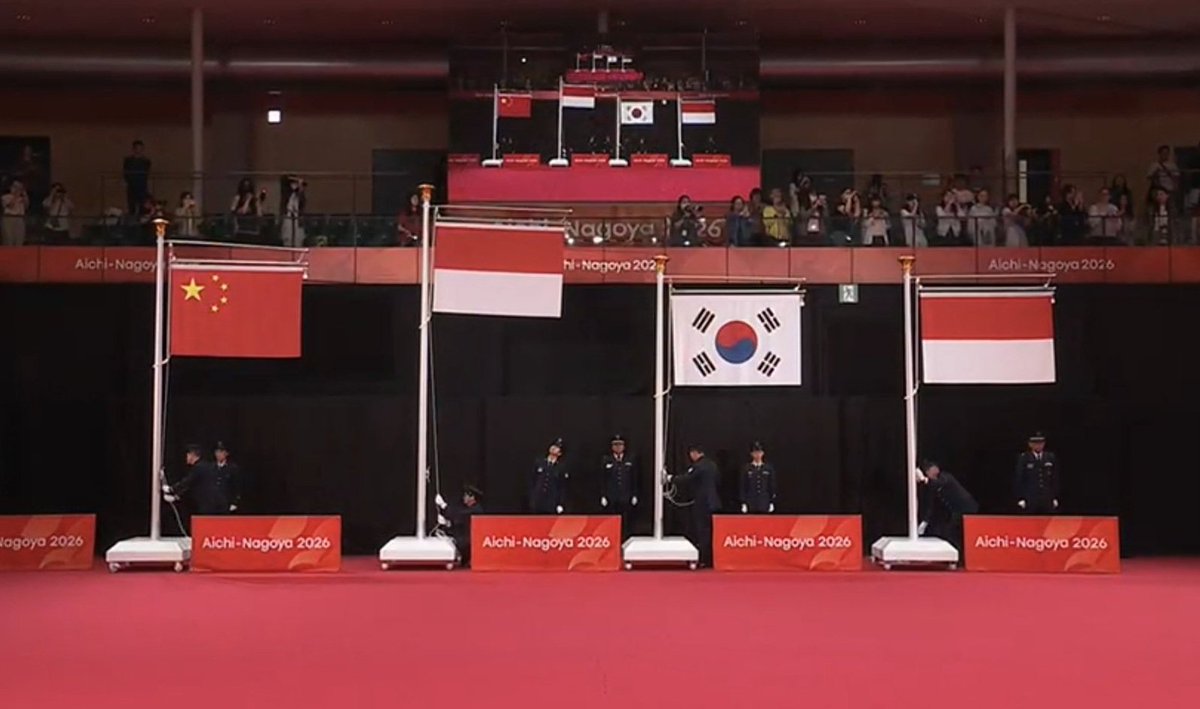chaeseanne's tweet photo. THEY DID IT! THEY REALLY DID IT!😭😭

after everything they’ve been through, seeing Leo/Daniel standing there with the Asian Games gold medal just feels unreal.
we watched them grow, get separated, find their way back, and now we get to watch them become ASIAN GAMES CHAMPIONS TOGETHER🥹🥇🇮🇩

our babies, not so babies anymore❤️

Leoniel, bwc and olympics next?