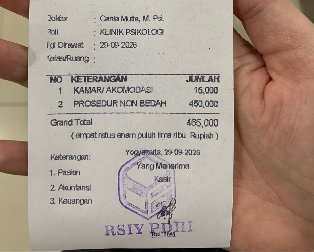 syahidahraya's tweet photo. I just diagnosed with ADHD + depression, anxiety, &amp; also PTSD at 29 🥹

Everything is now make sense, I have a long journey ahead bismillah 🥹🤲

Aku test ADHD dewasa offline di RS PDHI Yogya, tarifnya di pic-2. Kl ada temen2 yg berwacana asesmen &amp; pgn tanya2 boleh dm aja yaa❤️‍🩹 https://t.co/8GHE1Jffoj