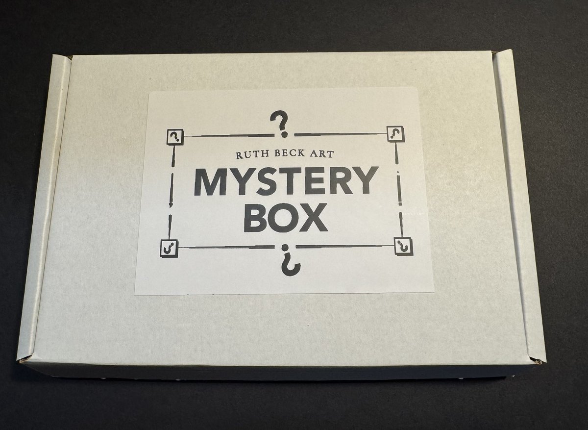 ruthbeckart's tweet photo. Arsenal packed Mystery Box Payday treat! 

Go on you deserve one - shop on my website now - I only have a few left. 

They make a great gift or a well earned treat for yourself. ❤️

Shop RuthBeckArt - link in comments. 

Only £8.50 - contents are always different and worth more https://t.co/CwY1W6S8KY