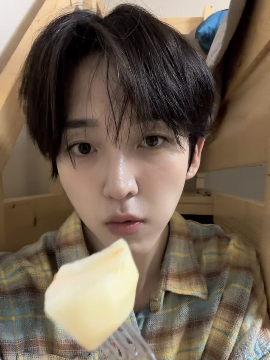 getreuayc's tweet photo. 아니진심걍
얼짱같고너무예쁘고……..
얼굴블러셔진심개좋고 하 ……… https://t.co/T9nFyfD3L4