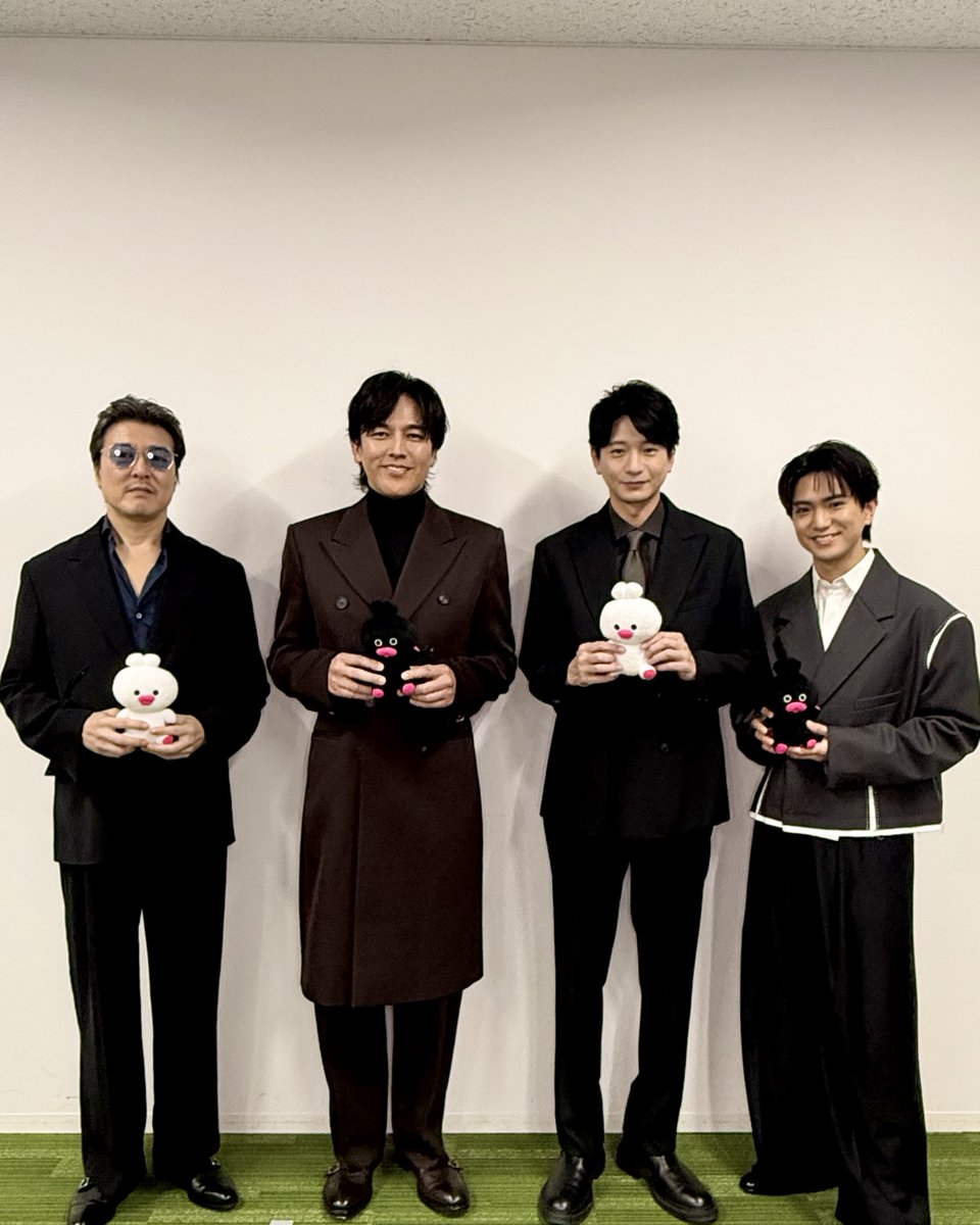 drama_wowow's tweet photo. 連続ドラマW
#MR医薬情報担当者🏥完成報告会
　
／
向井さん 要さん 正門さん 豊原さん
本日のオフショット公開📷ˊ˗
＼
　
たくさんの投稿で盛り上げていただき
ありがとうございました✨
　
いよいよドラマ本編も
10/4(日)午後10:00放送・配信スタート❗️
#WOWOW https://t.co/tTsypJwiEP