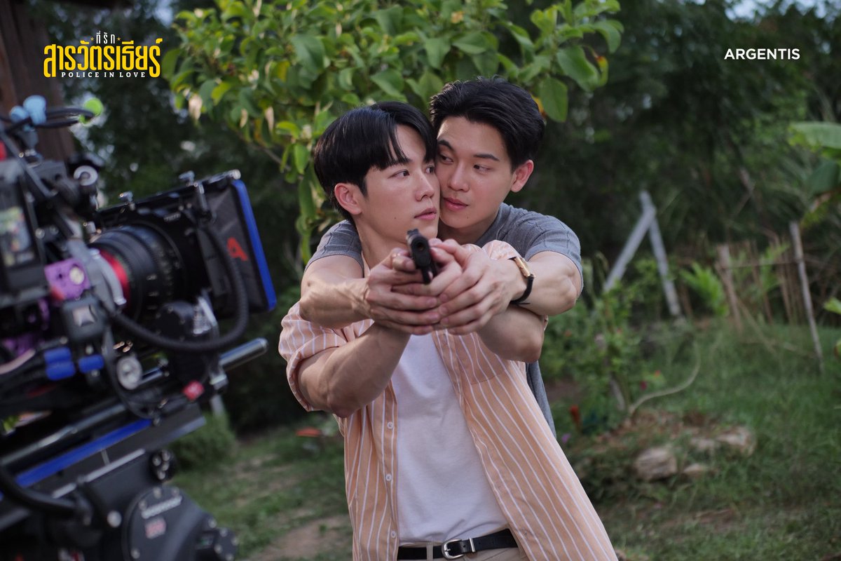 argentis_th's tweet photo. ภาพเบื้องหลังความสนุกของ #PoliceinLoveEP3 ไปดูโมเมนต์พร้อมกันเลย!

รับชมย้อนหลังได้ทาง WeTV
https://t.co/lZUeBuRw0d

“ที่รักสารวัตรเธียร์ | Police In Love”
ทุกวันเสาร์ เวลา 20:00 น.
ดูได้ที่ WeTV ที่เดียวเท่านั้น

#ที่รักสารวัตรเธียร์
#PoliceInLove https://t.co/DKTKl4M790