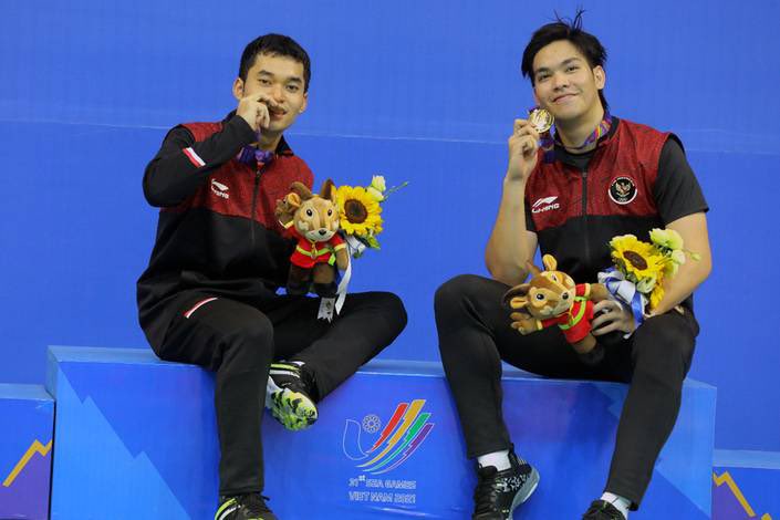 ferguzooooo's tweet photo. Leo/Daniel:
AJC Suzhou 2019🥇
WJC Kazan 2019🥇
SEA Games Vietnam 2021🥇
🆕Asian Games Aichi-Nagoya 2026🥇

Berpartisipasi dalam meraih: 
Suhandinata Cup, Kazan 2019🥇
Thomas Cup, Aarhaus 2020🥇
🆕Asian Games, Aichi-Nagoya 2026🥇

Berhasil mengawinkan gold team & individual event di level junior (2019) dan saat senior di turnamen terbesar di Asia (2026)!

Next? S1000? WTF? BWC? OG?
🤲🏻😇 aamiin.