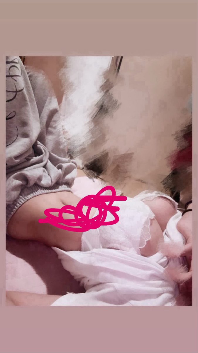 9e7t5's tweet photo. 動画見たい人おいで
 #裏垢 #自撮り界隈 #通話募集 #流出 #PayPay乞食 https://t.co/vQyeQqevRt