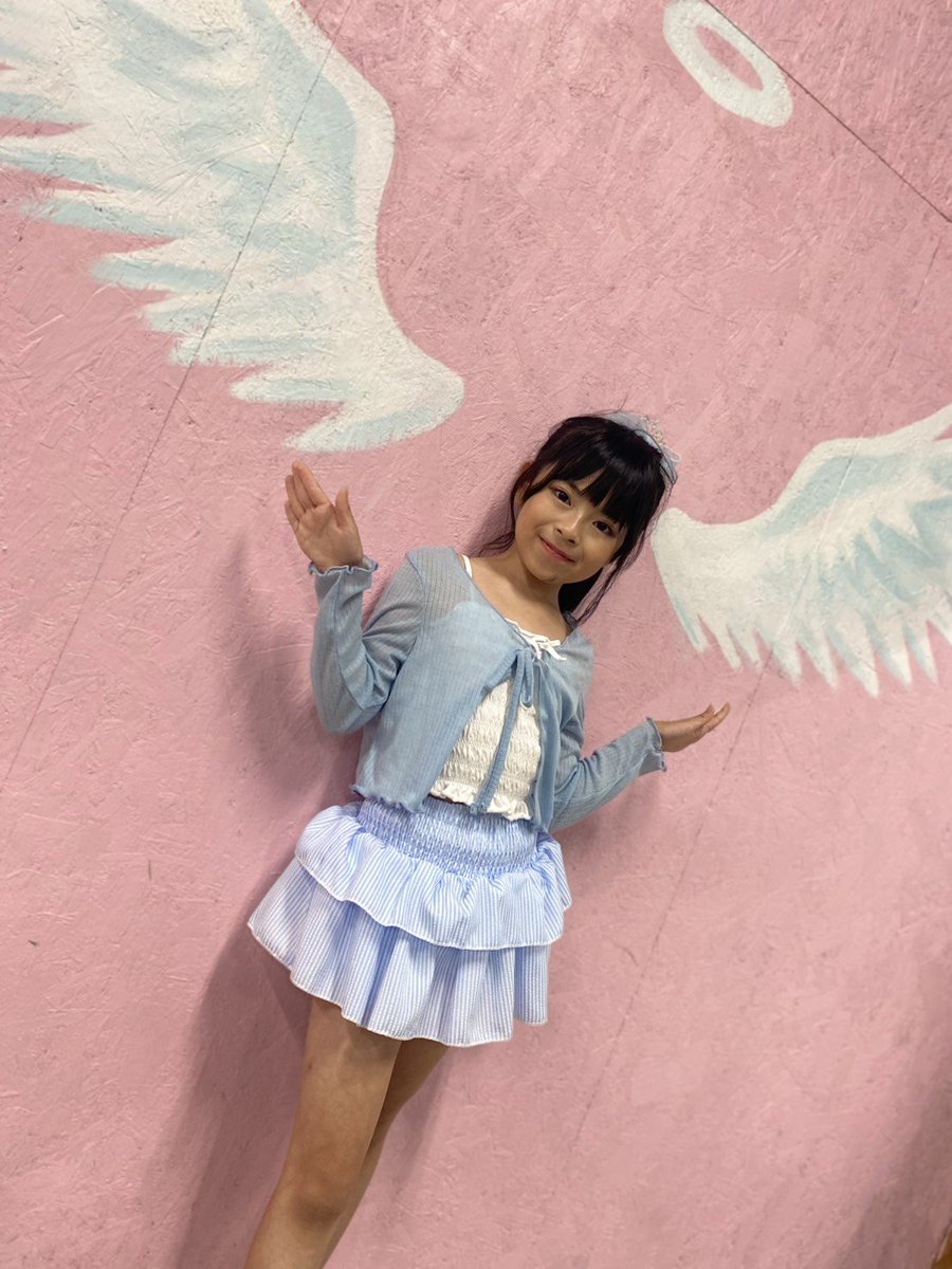 rumika_PoM's tweet photo. お習字頑張りました🎶  リスって書いたよ🐿 スの払いの角度が難しかったかな🤔 
明日はダンスの日ー☺️ https://t.co/nrpP4K2zrj