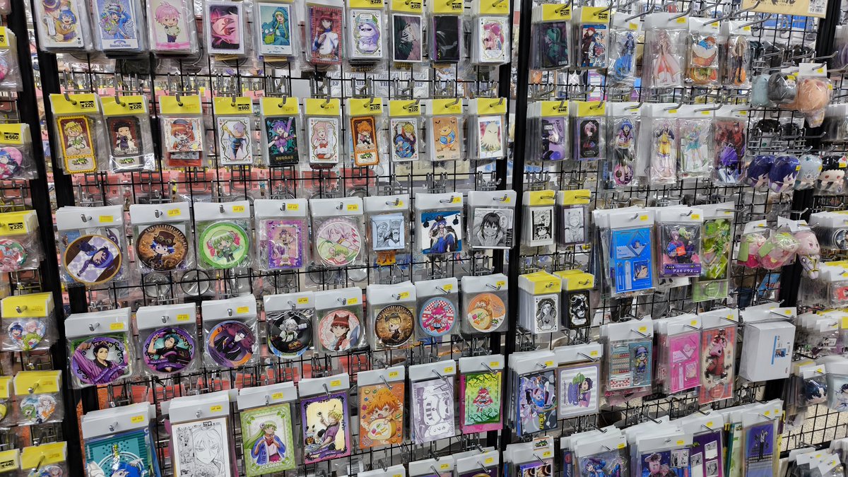 kbooks_anime's tweet photo. 【コーナー紹介】
『魔入りました!入間くん』
劇場版の発表がありましたね‼️‼️
デビ嬉しい😭😭

来年の1月からは
『if Episode of 魔フィア』もアニメ放送が控えていてとってもアツい🔥🔥

入間くんグッズのことならキャラ館におまかせください‼️

10月1日リニューアルオープンでお待ちしております✨✨