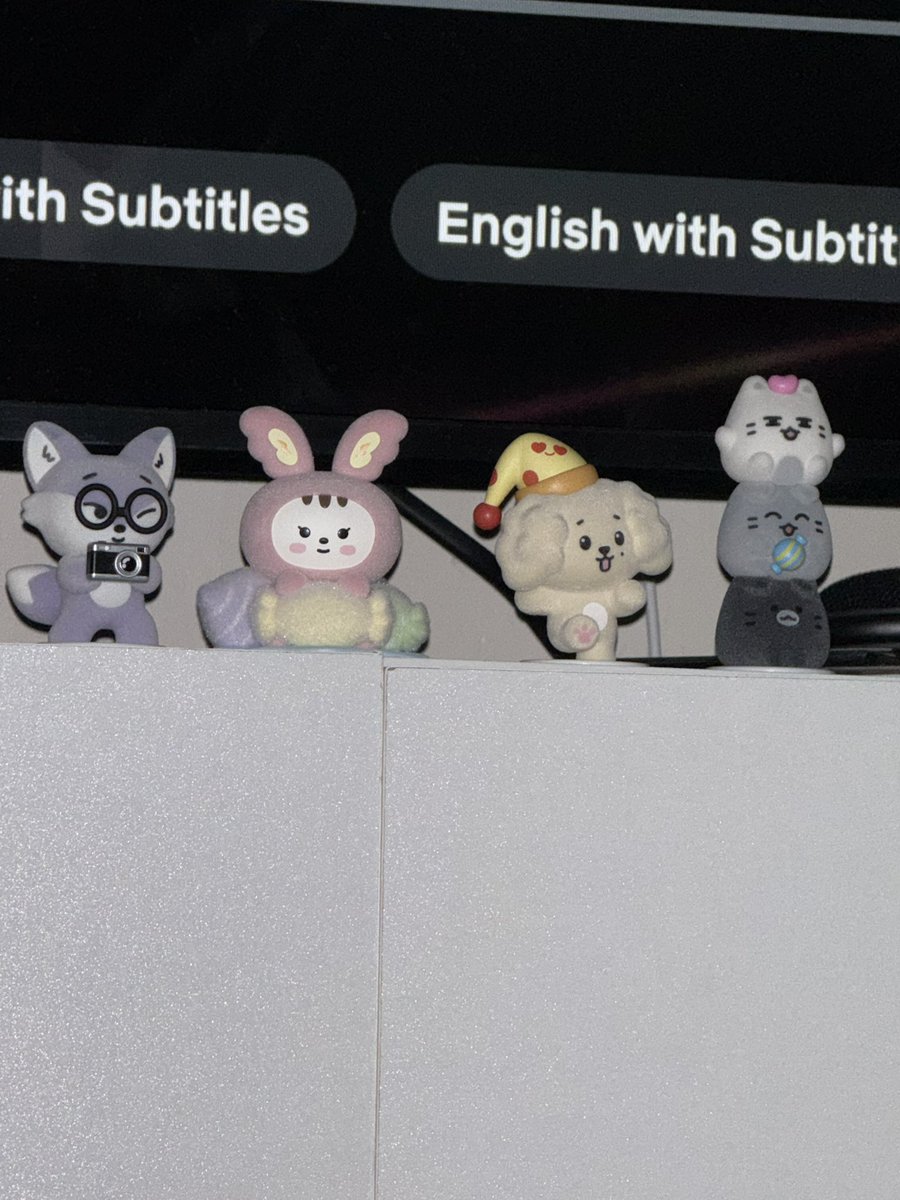 Caratsvt013's tweet photo. It’s so cutee!! I want to buy moree🥰🥰💕💕 #miniteen #SEVENTEN https://t.co/IZA9QtKvul