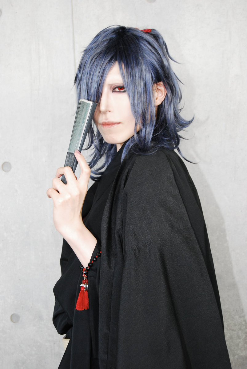 ayato_7831's tweet photo. cos

￣￣￣￣￣￣￣￣￣￣￣￣￣￣￣￣￣
                    秋風ぞ吹く
＿＿＿＿＿＿＿＿＿＿＿＿＿＿＿＿＿

大典太光世/刀剣乱舞

photo ：凩水雲さん（@k85601687 ）
扇子はあいさん（@osiai9655 ）からお借りしました🪭

#ガタケット185 https://t.co/LlPplwYq8i