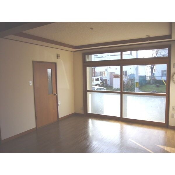 areshome8900's tweet photo. 福井野小学校・中学校区の貸家が募集中となっております！実際に見学もできますのでお気軽にお問合せ下さい！！
#アレスホーム株式会社 #札幌市西区 #福井 #賃貸戸建て #不動産
https://t.co/fQormmwsUj https://t.co/HBwrIEKUtE