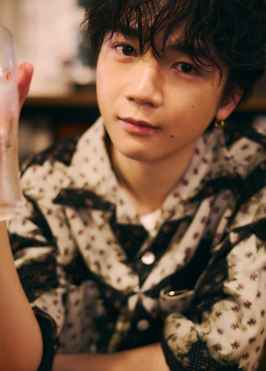 kiku_staff's tweet photo. ＼＼ 🎉 10冊券【完売】 🎉 ／／

#戸谷菊之介 1st写真集『TOYATONIC』
発売記念お渡し会の
10冊券が【完売】いたしました！
たくさんのお申込ありがとうございます！

【1冊ごとに応募できる参加抽選権付】は
まだまだ受付中🐣❤️‍🔥
さらに、店舗ごとの特典も受付中です！

▼お渡し会の詳細・お申込はこちら
https://t.co/u2UXpJstXE

場所：東京都内某所
日程：2026年12月5日(土)

▼ 写真集の詳細はこちら
https://t.co/JzvWJPI6Iy

▼ オフショットはインスタで公開中！
https://t.co/yCU1eG08bX

#とやとにっく