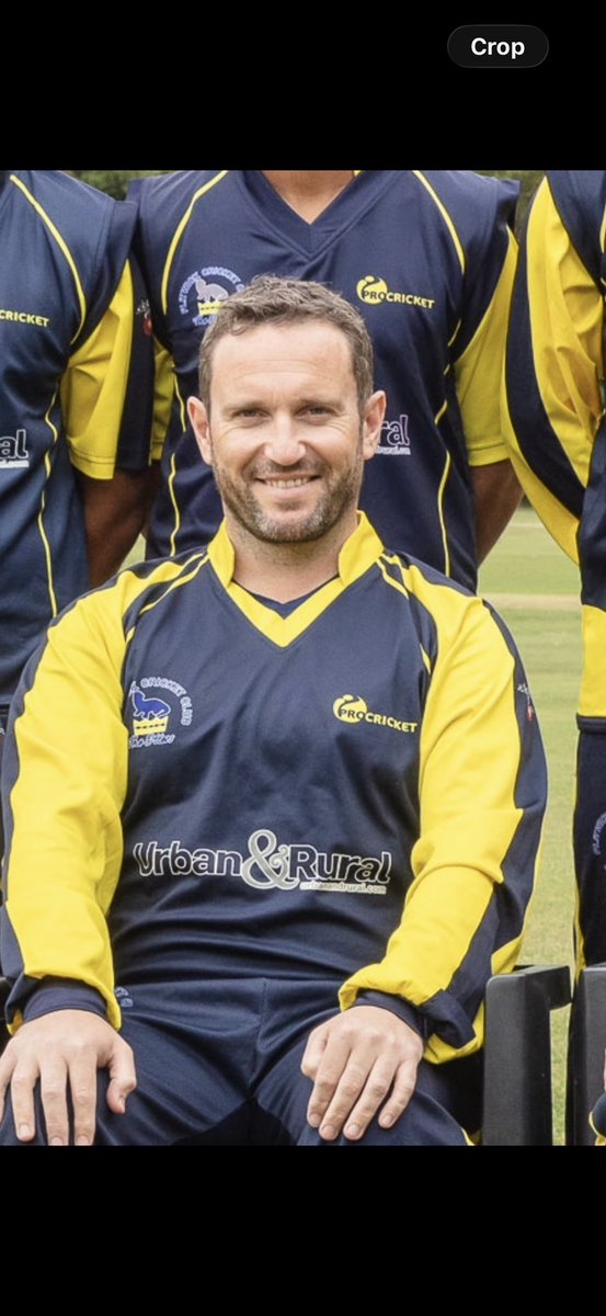 FlitwickCC's tweet photo. From boy to man and now heading towards ancient.

Following the discovery of a scorebook from his formative years, congrats to @flitwickferg who has passed 17,000 FCC runs, and up to no 3 on our all time run scorers roster

Onwards to 1,000 games

Not nearly done… 🏏🦦🦦

#Ferg https://t.co/74hZ9P4OzA