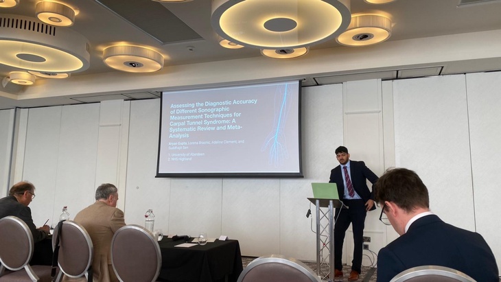 AbdnLifeScience's tweet photo. Fourth-year medical student Aryan presented his first-author research at FESSH 2026 in Basel, exploring ultrasound for diagnosing carpal tunnel syndrome.  Read more: https://t.co/YFLkbF71nd https://t.co/iZqlEgFRE0
