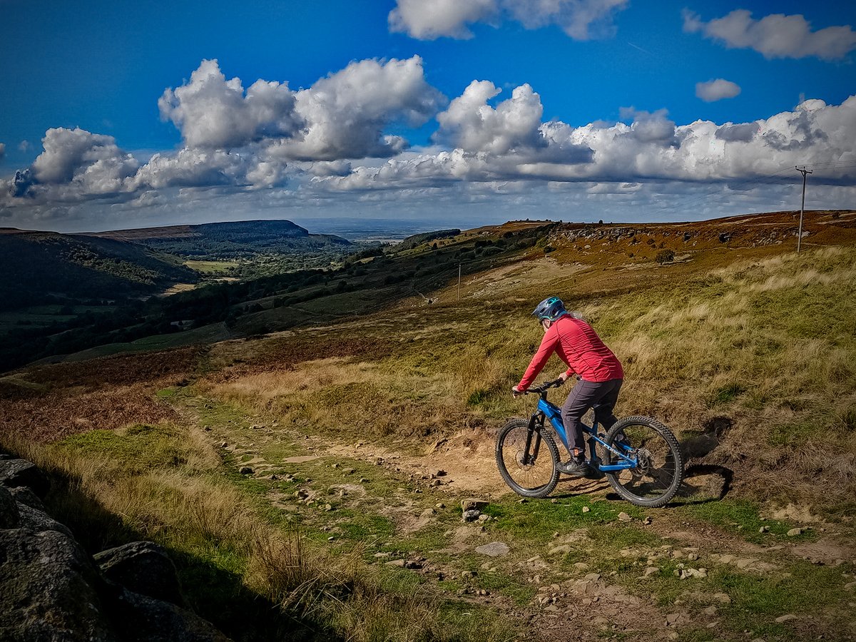 JlphotoV's tweet photo. Another lovely autumn day in North Yorkshire
@TotalMTB_ @MTBTalk @nns_mtb @Absolutemtb1 #justride #worklessridemore #mtb #terratrailblazers #mbtshotz #lifebehindbars #YIRide @northyorkmoors #northyorkmoors
@cycletography @OPOTY #GrimUpNorth https://t.co/6NjfUDYofC