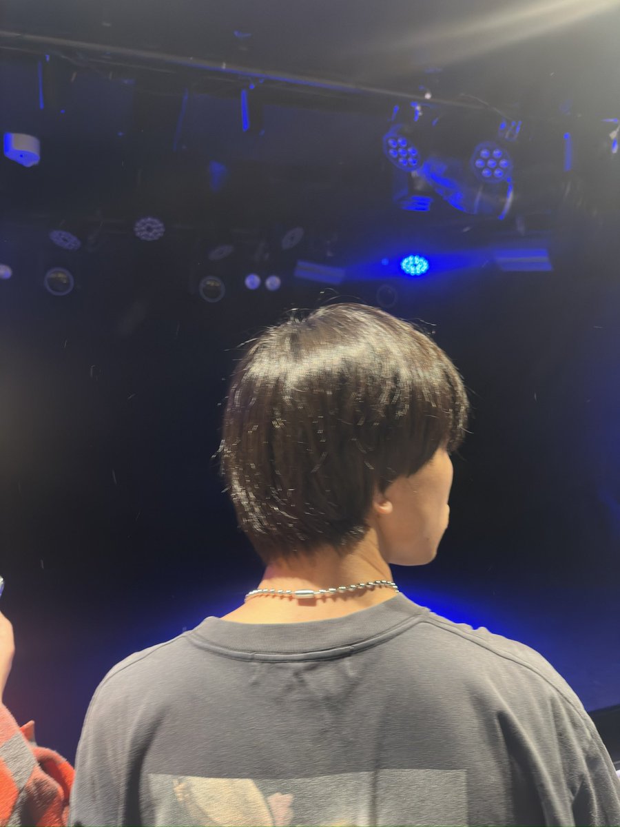 sir__68's tweet photo. 背中見に来ました https://t.co/IsdQqX0IfR