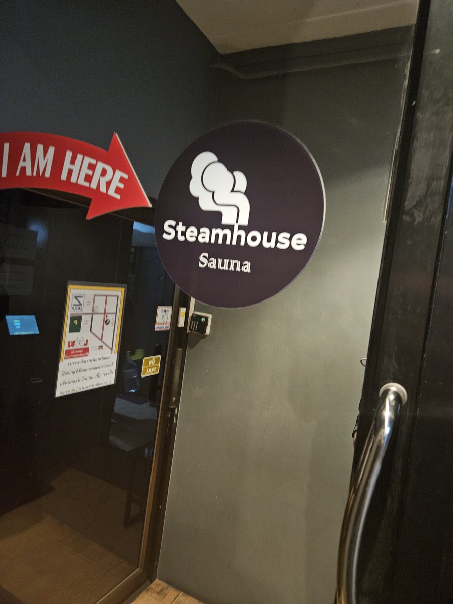 Stechbeth's tweet photo. อบตัวกันค้าบ @SteamHouseSauna https://t.co/qa1xmiNGol