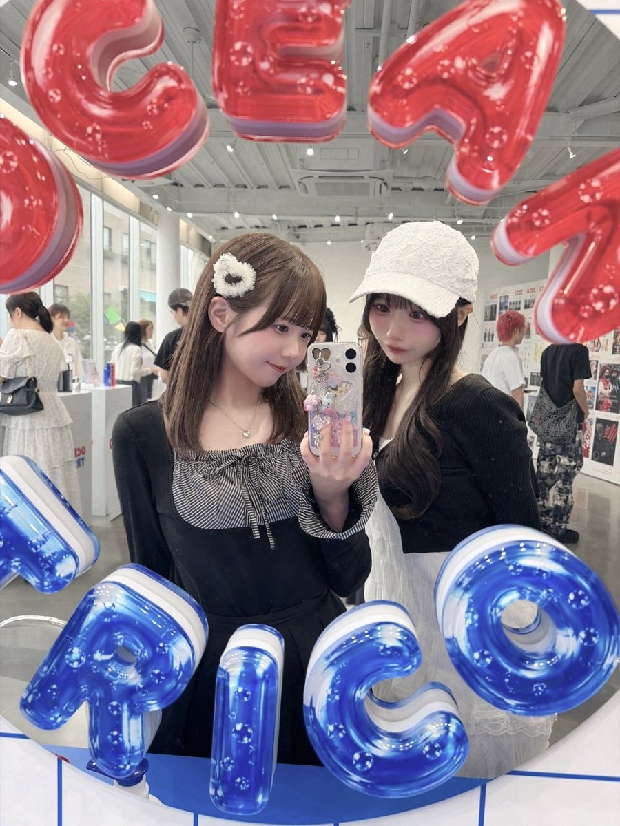 PHgil74137100's tweet photo. 「OCEAN TRICO」のPOP UPへ🫧💙

実際に頂いたシャントリ使ってみたんだけど、香りが超好みだった(՞⸝⸝o̴̶̷̥᷅  ̫ o̴̶̷̥᷅⸝⸝՞)🎀 ⸝⸝꙳ https://t.co/Xigh9uHqZU