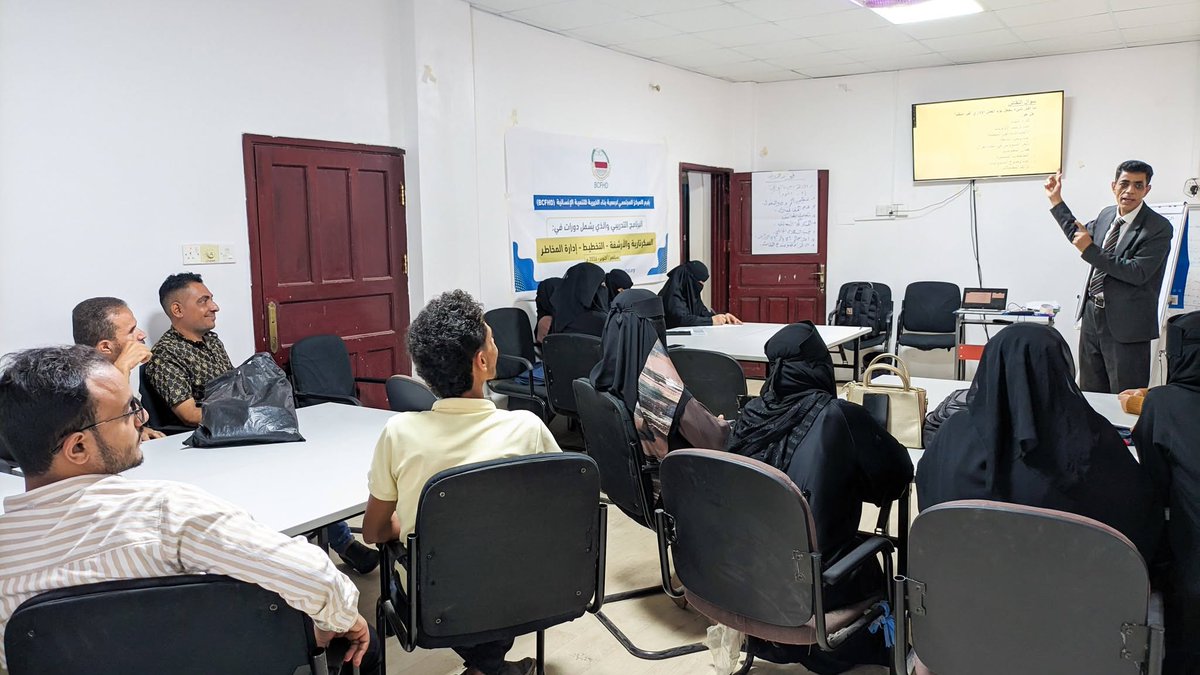 bcfhdorg's tweet photo. المركز المجتمعي بجمعية بناء يدشّن برنامجًا تدريبيًا لتعزيز قدرات موظفي المكاتب التنفيذية بالسلطة المحلية.
https://t.co/rT8OXLIsxr

BCFHD Community Center Launches Training Program to Strengthen the Capacities of Local Authority Executive Office Staff.
https://t.co/EwbAmtyGSp https://t.co/fj0TY5bdBT