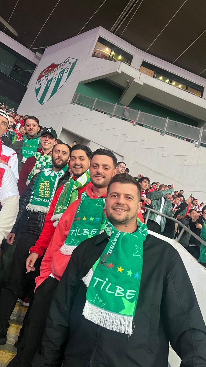 CevdetHarun's tweet photo. Bursaspor tribünleri Türkiye’ye ders verirken oradaydık.
TEKSAS ÖZGÜR VE CESUR. https://t.co/gWOTzlrrxw