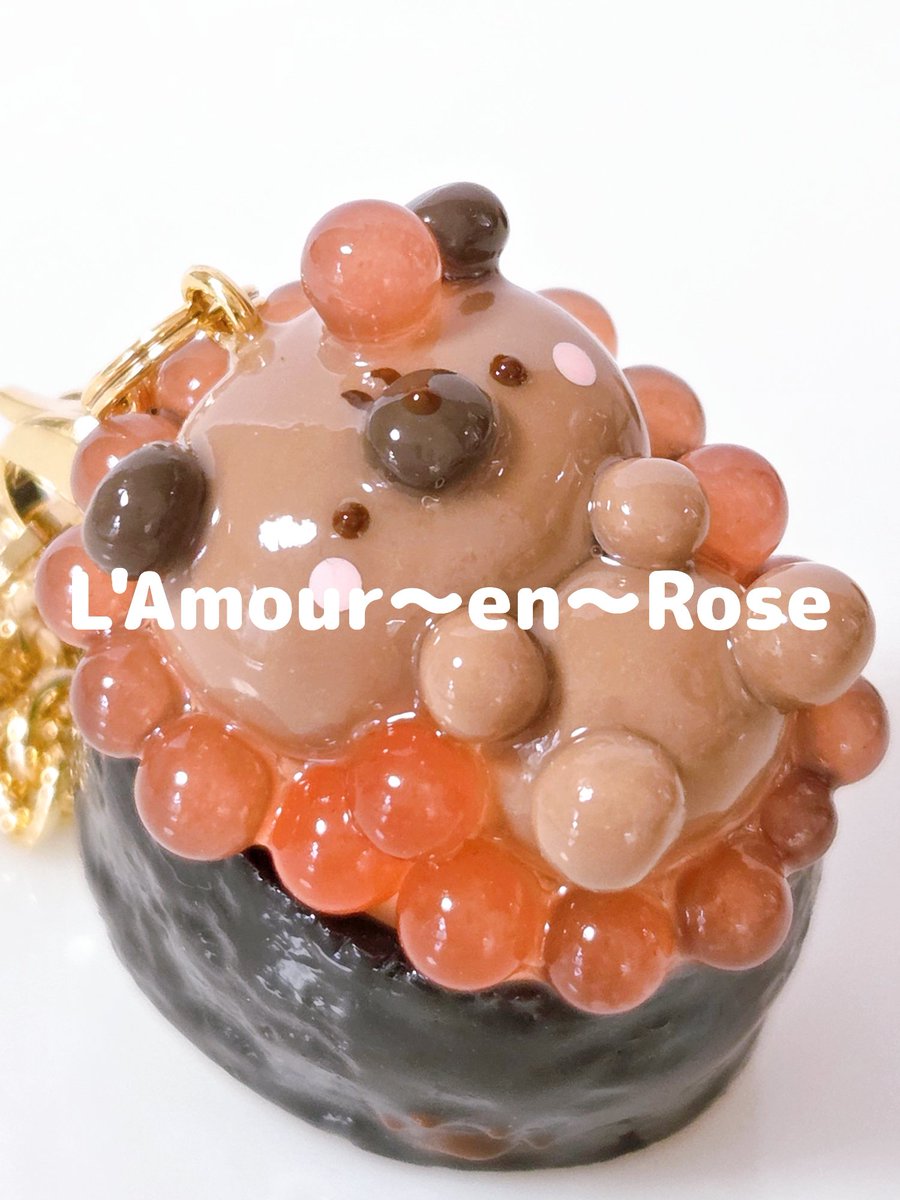 Lamourenrose22's tweet photo. 🍣金沢ハンドメイドマルシェ🍣
お品書きその➁

🍣10/3(土)
🍣ブースF21(角✨)

🍣たかにゃ寿司🍣
いくら(小&大)

いくら好きな人手を上げて🙋‍♀️(笑)takaはだーいすき♥️
そんなわけで、いくらてんこ盛り(笑)←またまた強欲

みんなは？ど���がすきかなにゃぁ？？🍣

ぱぐただけ、いくらに埋もれておる(笑)

#金沢ハンドメイドマルシェ
