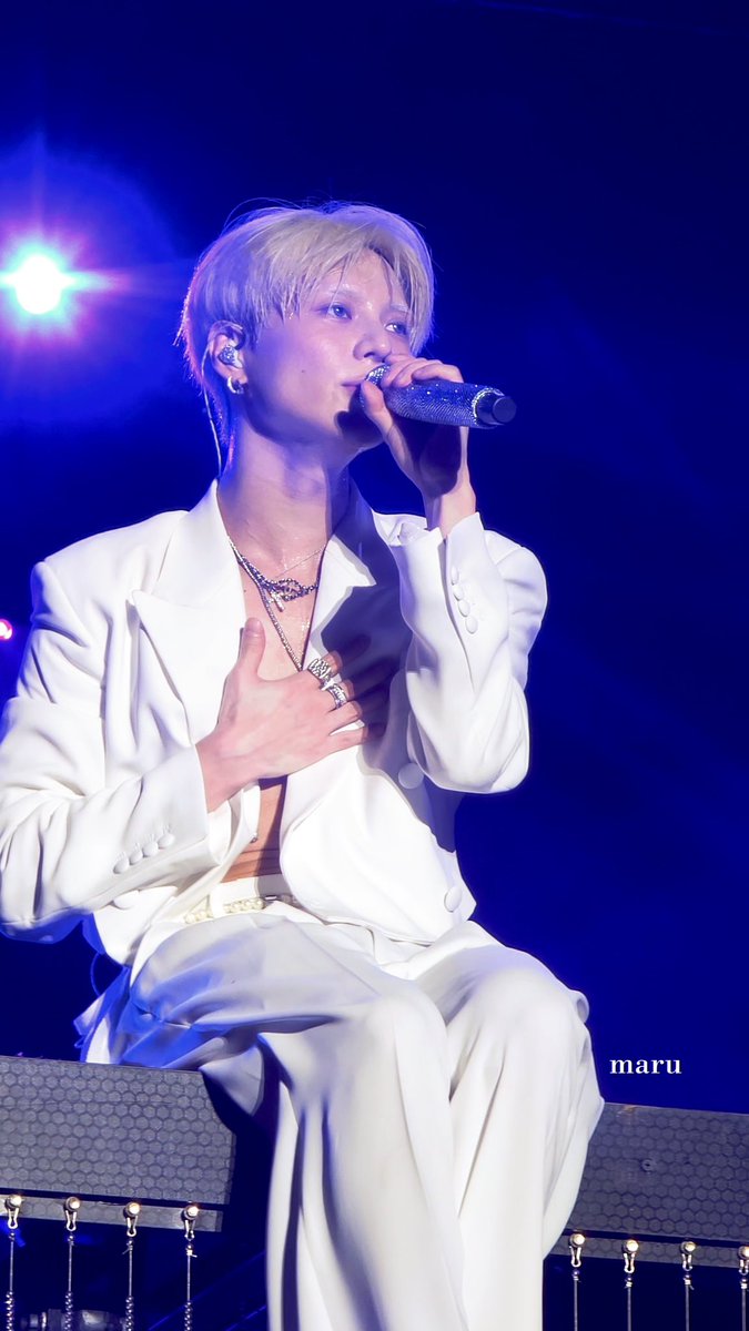 _0true__'s tweet photo. 260926 KARZY Music Festival

🌙💜

#태민 #TAEMIN #テミン #泰民 https://t.co/GjQl8rdrhb