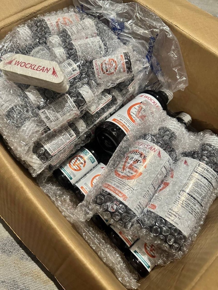 STONERS2026's tweet photo. $300 each bottle send a dm to order up lmk wassup
📱https://t.co/LdWb40qpnn
📱 https://t.co/anwZLbe1S7
#cannabis #strain #flower #budshots #weedculture #Texas #Tx #cbd #thc #worldwide https://t.co/3pF74IJDT0