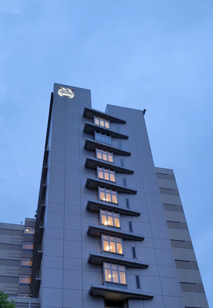 sumi1203's tweet photo. いつ行っても
がん研有明🦀病院は混んでいるなと感じるけど
今日も混んでた
採血も少し待ったし
診察は、予定の時刻から1時間以上は待った
先週お休みだったから尚更か。 https://t.co/PXdMBvtobJ