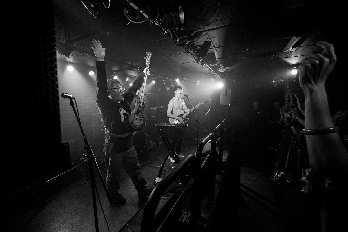 wasure_gataki's tweet photo. ライブ写真③終わり
忘レ敵の次のライブはいつか…？
わかりませんが、
またどこかのライブハウスでお会いしましょう！ https://t.co/LmNrrktwfe