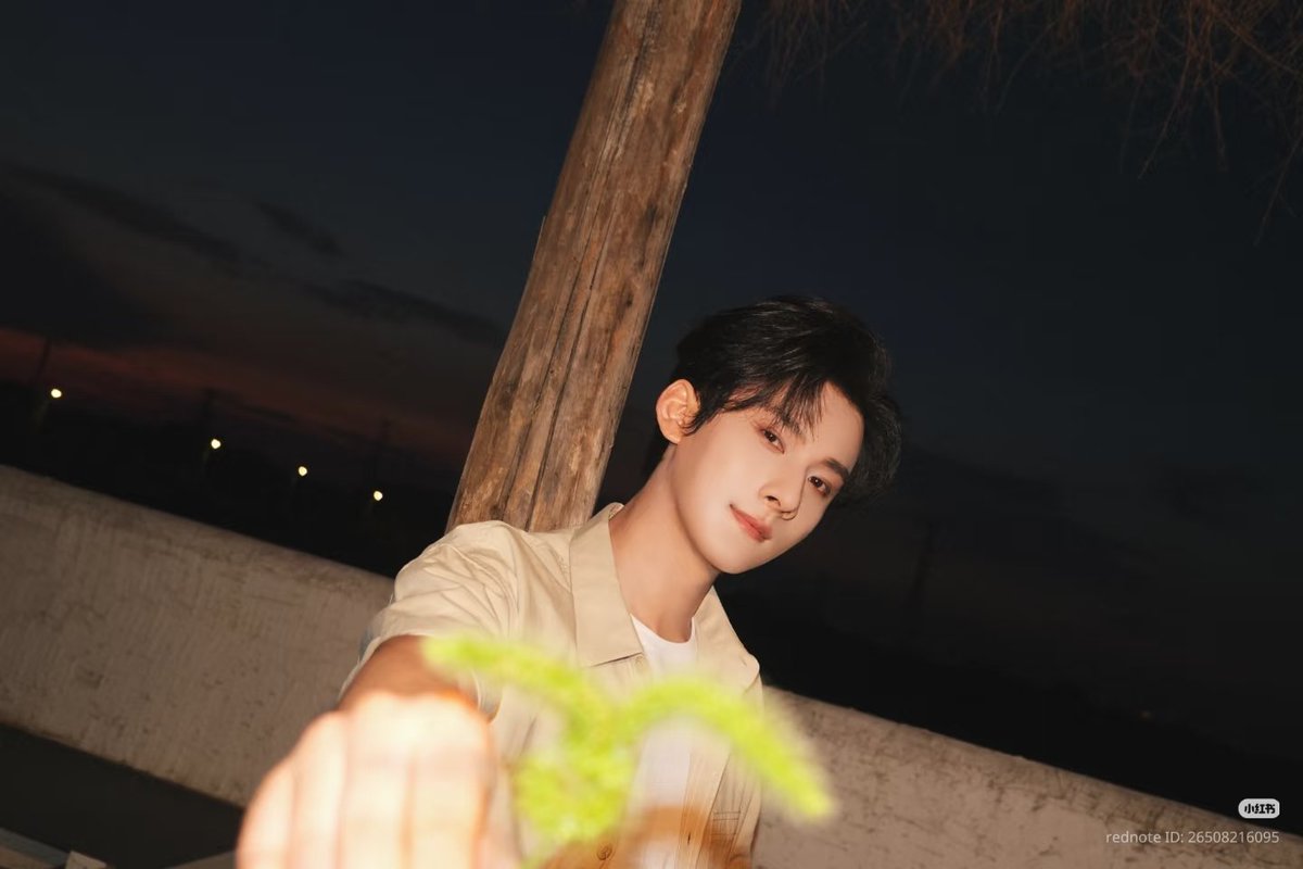 WavesofOcean_ID's tweet photo. [290926] 江衡oc XHS Update
https://t.co/77cTY3mkKl

🐇🍃

#江衡 #OceanJiang #JiangHeng https://t.co/qVoKqnGK5X