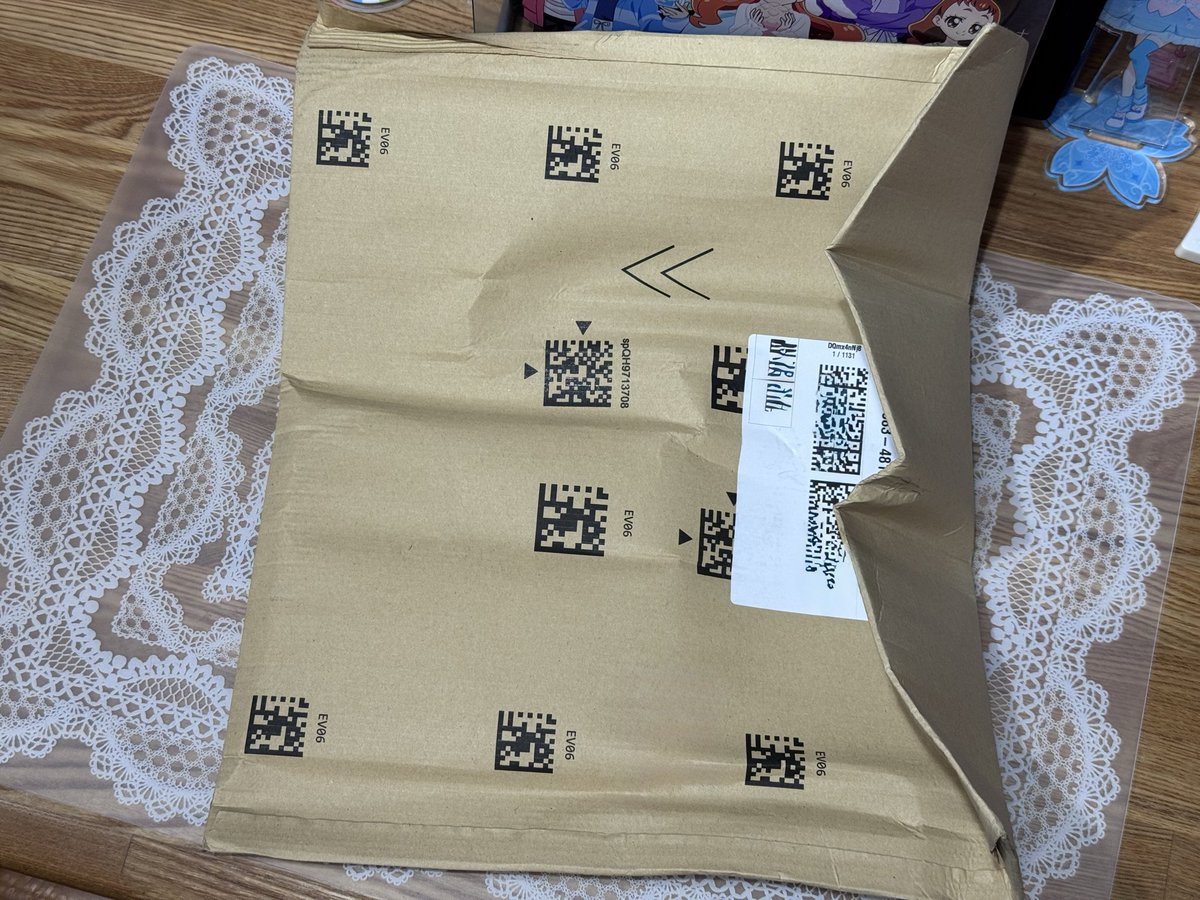 AmusiaKnym's tweet photo. Amazonさあぁ……
まともに配送できないなら #メガジャケ 付きなんて辞めちゃいなよ…💢💢💢 https://t.co/SVvQMnaESm