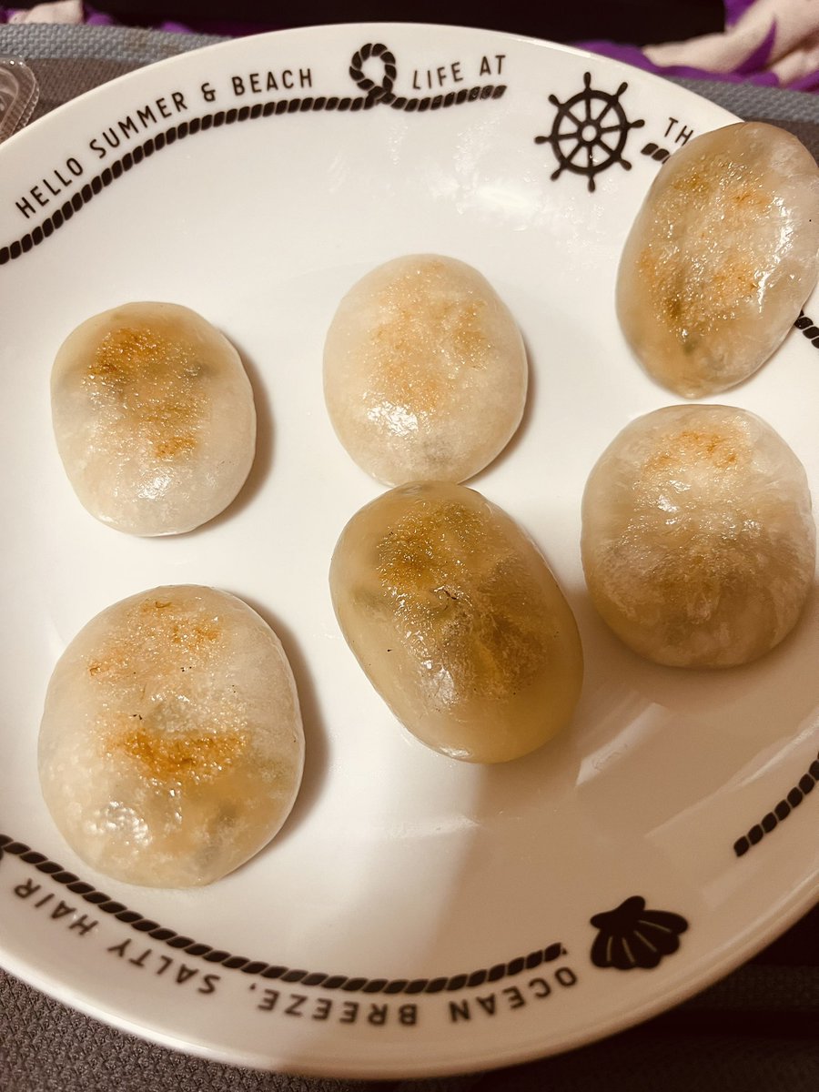 furabono's tweet photo. フェイフェイ ・ディナー
韮焼餅

(´ω`) これだけ？
ヾ(o´ヮ｀)ﾉ 昼食い過ぎたからダメ https://t.co/TM6pcwKQpY