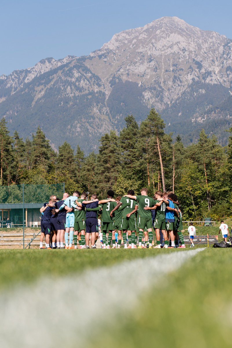 B4_Slovenia's tweet photo. The first competitive day of SNC is in the books. ⚽🔥
🇫🇴 Faroe Islands 0–5 Ireland 🇮🇪
🇦🇪 UAE 0–3 Slovenia 🇸🇮
First matches. First points. Plenty more to come. 👀
#SNC https://t.co/Au0nS4zjhX