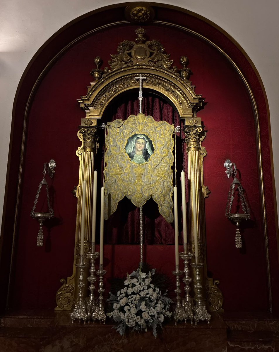 RociodeMalaga's tweet photo. ⛪️ En la mañana de hoy, el Señor de los Pasos amanece en el altar mayor con motivo de la Misa de apertura de su 50.º aniversario.

Desde este enclave que el Señor ocupará durante el año de su aniversario, sostendrá las cruces de cada uno de sus devotos y acogerá nuestras oraciones.

#CofradíasMlg