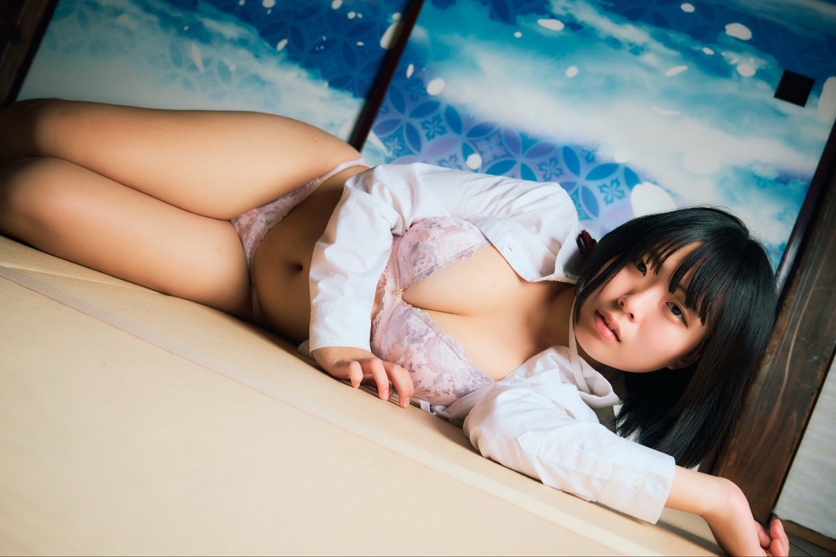 ryocamera_3969's tweet photo. 「畳の上の彼女」

model:白瀬藍子さん(@421sira )

#グラビア　#艶グラフィー https://t.co/1QHCDjS8ck