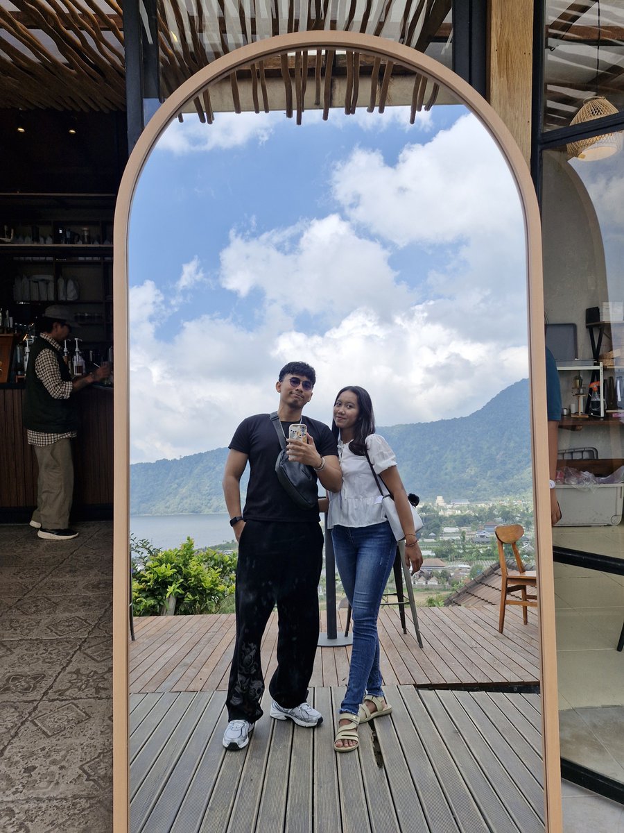AntariPutu's tweet photo. With him ✨️ https://t.co/2TQh9dvD82