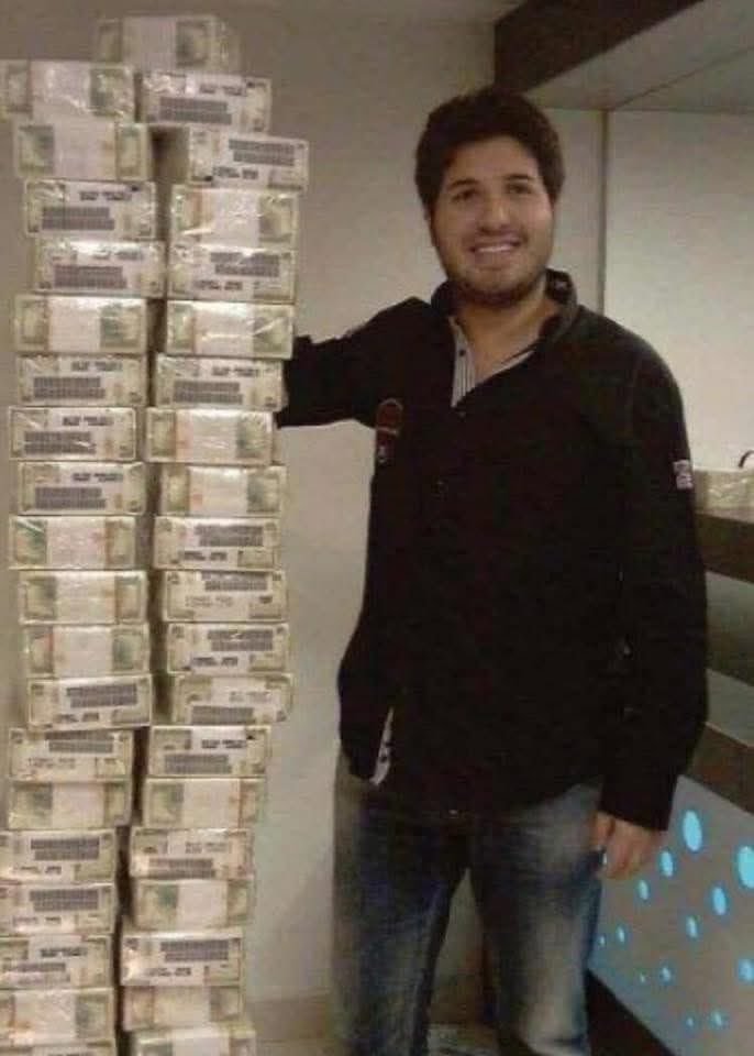 BeIntasarim's tweet photo. @asliibaykal Neden muhalefet seçildi diye mi soruyorsunuz? Sümen altı edilenleri ne çabuk unutuyorsunuz ya..pandemi dönemimde bile devletin malına göz koyanlari yada Allah bana vererek beni sınıyor diyenleri ne çabuk unutuyorsunuz.komiksiniz vesselam https://t.co/BCR8i9RCdQ