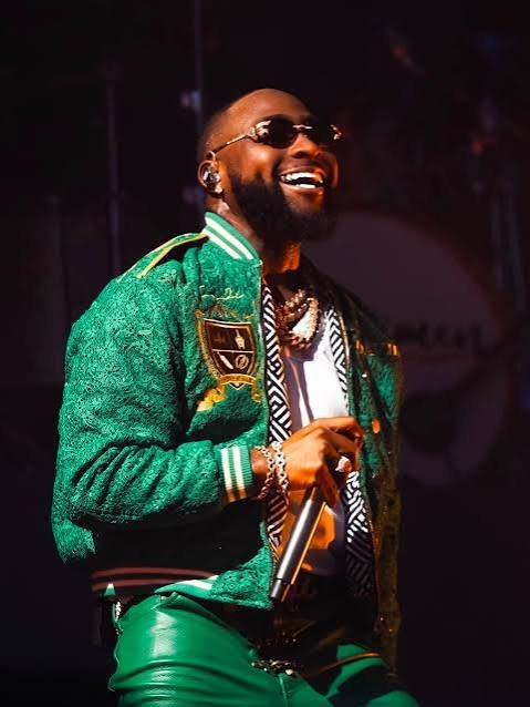 Mxgrandee6026's tweet photo. As me about @burnaboy music 
Ask me about @erigganewmoney music 
BUT never ask me about noisemaker SLOVIDO https://t.co/bjF0DL0sUk