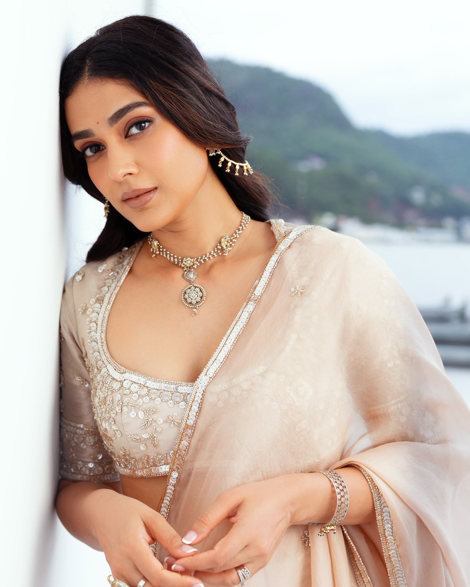 tamilcinestars's tweet photo. Good morning tweeps 💖🤩😍😘
#actresshot #actresspics #actressgallery
#AakankshaSingh #aakankshasingh #aakanksha #cinemediastars https://t.co/03yUpAJne5 https://t.co/rzEZkVy8A2