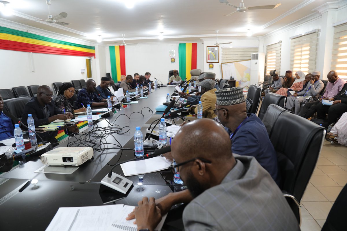 PaarUnc's tweet photo. Du 28 septembre au 2 octobre 2026, tenue à Bamako de la mission d’appui de la Banque mondiale à la mise en œuvre du Projet d’Amélioration de la Connectivité et la Résilience des Infrastructures Routières au Mali (Mali Nafa Soro Siraw, Mali – NSS). https://t.co/5x7GUYbFgk