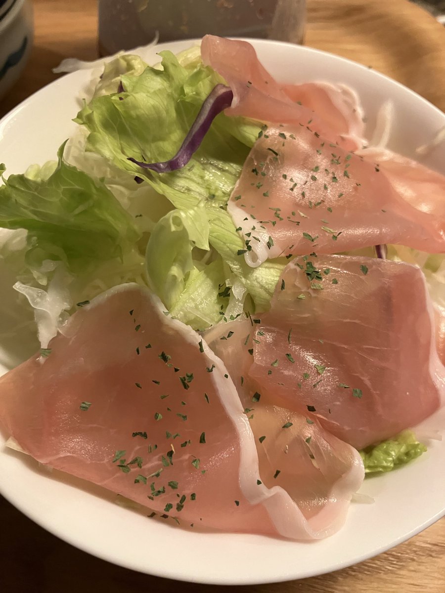nk6loj's tweet photo. 簡単！鶏ネギマヨ七味丼
豆腐のお味噌汁
枝豆
生ハムサラダ
何とか、夕飯ミッションクリア https://t.co/cuMelIgzYV