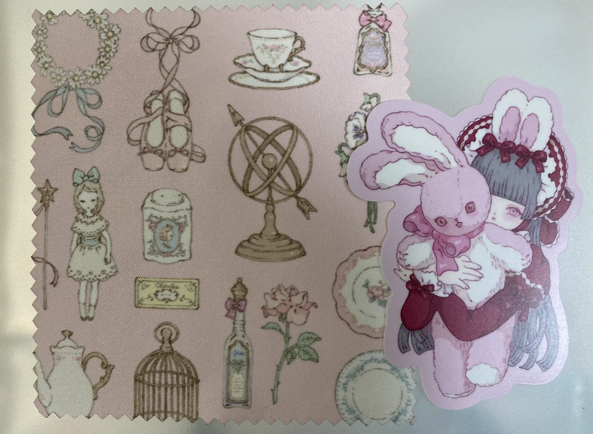 RabbitFuyuka's tweet photo. 今井キラ(@kiraimai )さんの本、ステッカー、ポストカードを購入して拝見させて頂きました！どのグッズもほんと甘く素敵なデザインが魅力的でとても良かったです🫶 https://t.co/I12Qq0WCLc