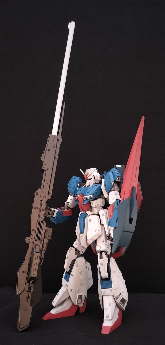 itihati_1803's tweet photo. #今月作ったプラモ晒そうぜ

・謎ディテールの追加
・つま先もシールドも尖らせる
・アゴはシュッとさせる
・くすんだカラーリング
・ハイメガランチャーはロングバレルで「長物カッコイイ」にする

こんな感じで作りました。 https://t.co/JZ2uUW9SX2
