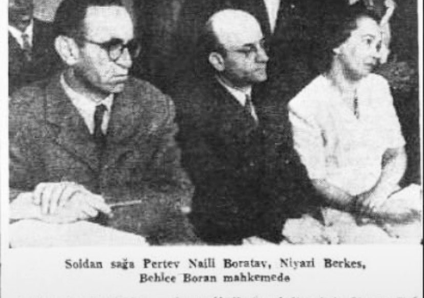 solhafza's tweet photo. 11 Ocak 1948:
“Aşırı sol temayüllü oldukları, öğrencilerine bu yönde telkinde bulundukları” vb. iddialarla yargılanmaya başlanan Prof.Pertev Naili Boratav, Doç.Behice Boran ve Doç.Niyazi Berkes, Dil ve Tarih - Coğrafya Fakültesi öğretim üyeliğinden ihraç edildi https://t.co/wLgeOArHO1