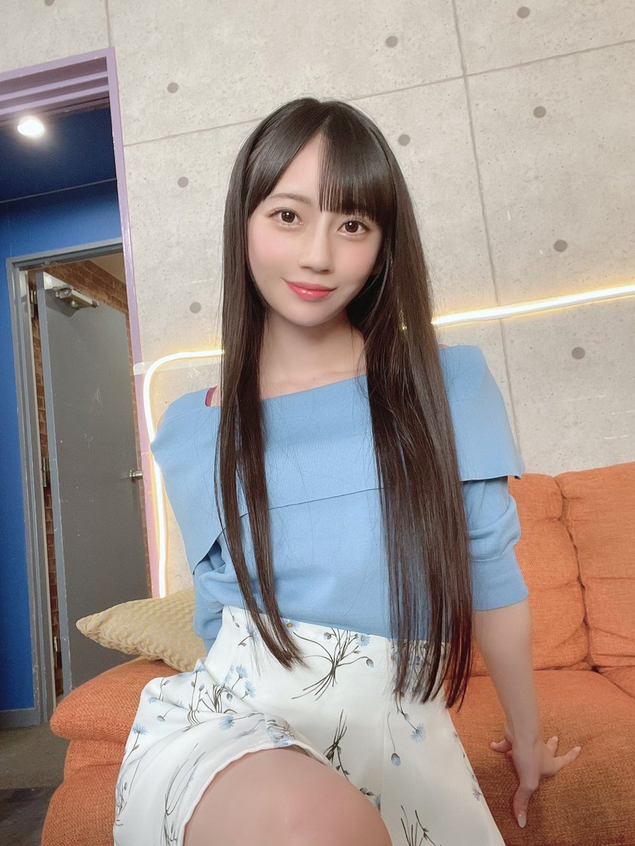 uR8j9VBq's tweet photo. 七沢みあちゃん、顔小さいな
#七沢みあ https://t.co/oYUqilte0c