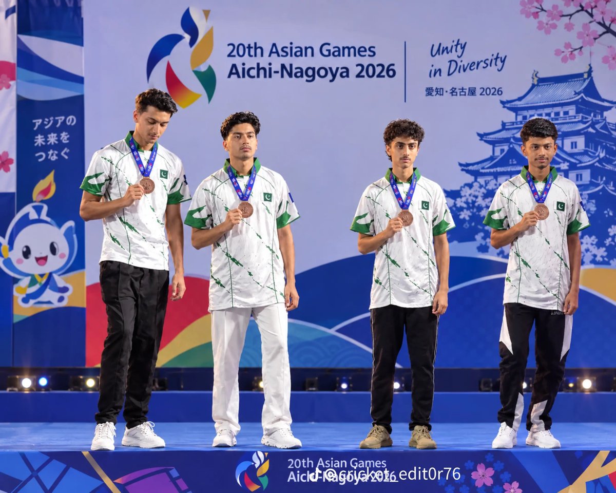 HAMID_YOUSAF_Q's tweet photo. Pakistan 🇵🇰 secured bronze 🥉 maidle at 20th asian games for the first time 
Thanks and congrats 🎉 to all Pakistani 
🌸
#pubg #pubgmobile #asiangames #4thrives #pubgesports https://t.co/Nu2IEdKBDl