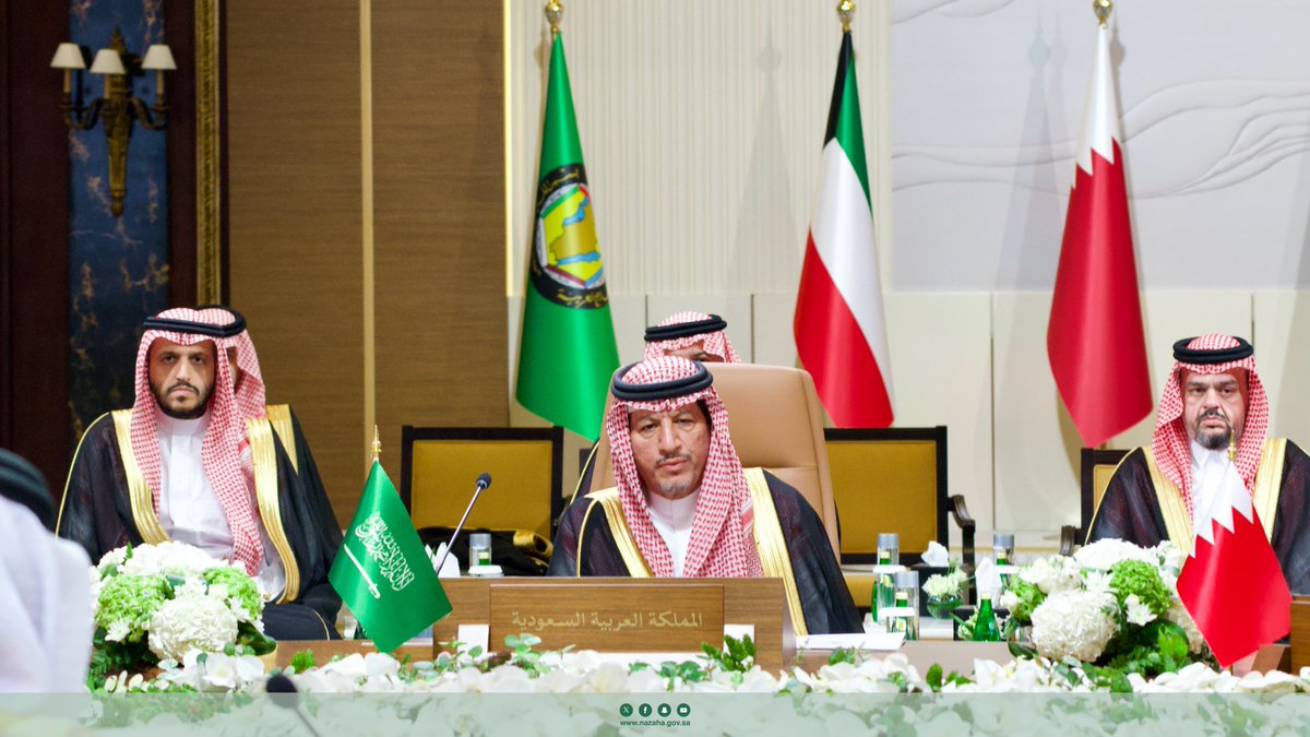 nazaha_gov_sa's tweet photo. المملكة ممثلة بـ #هيئة_الرقابة_ومكافحة_الفساد تشارك في الاجتماع الثاني عشر للجنة ��لوزارية المعنية بمكافحة الفساد بدول #مجلس_التعاون لدول الخليج العربية، المنعقد في مملكة البحرين. https://t.co/y3fFhBncCG